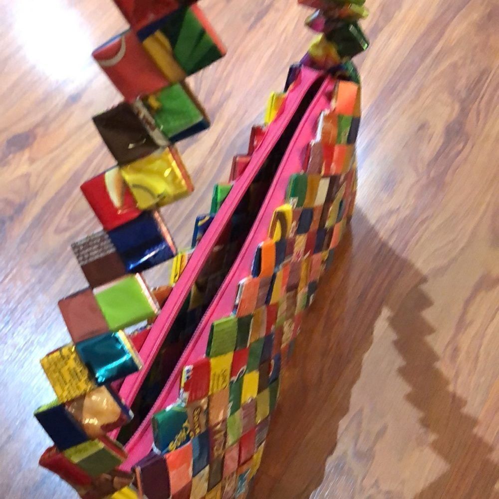 Retro candy wrapper Shoulder bag. - Picture 9 of 10